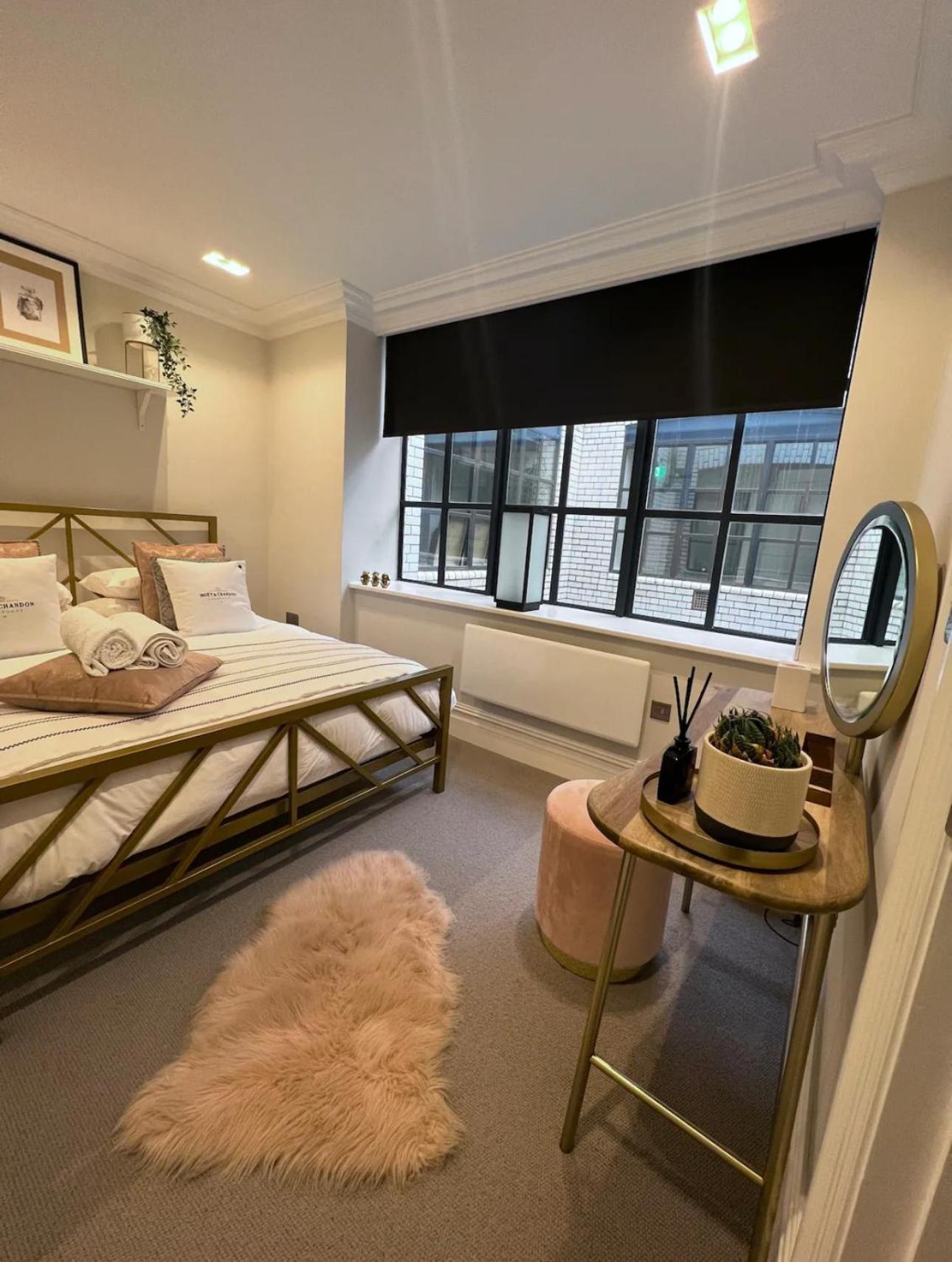 The Bank Apartment คาร์ดิฟฟ์ ภายนอก รูปภาพ